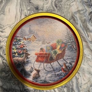 Vintage winter Christmas Holiday Cookie Tin